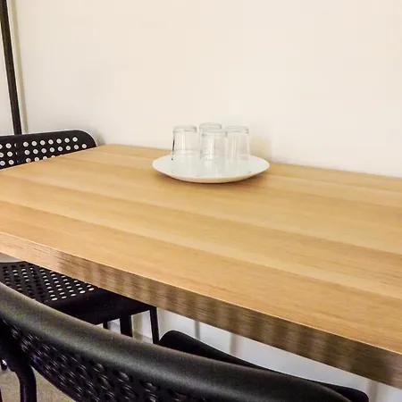 Ubytování v soukromí Pit Stop Lounge Near Letnany Airport G1