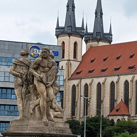 Blizko Technickeho Muzea G1 *
