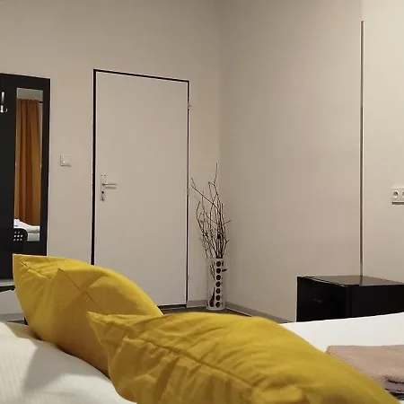 Blizko Technickeho Muzea G1 Prag